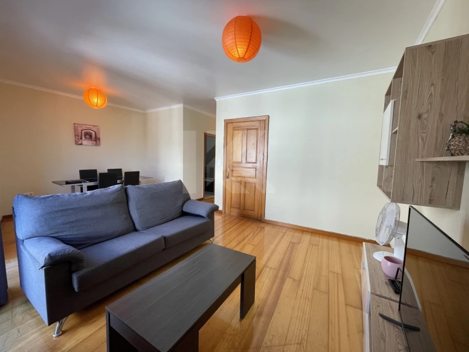 Apartamento T1 para Arrendamento em Funchal (Santa Luzia) Foto 1