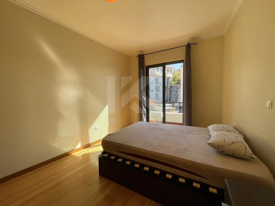 Apartamento T1 para Arrendamento em Funchal (Santa Luzia) Foto 11