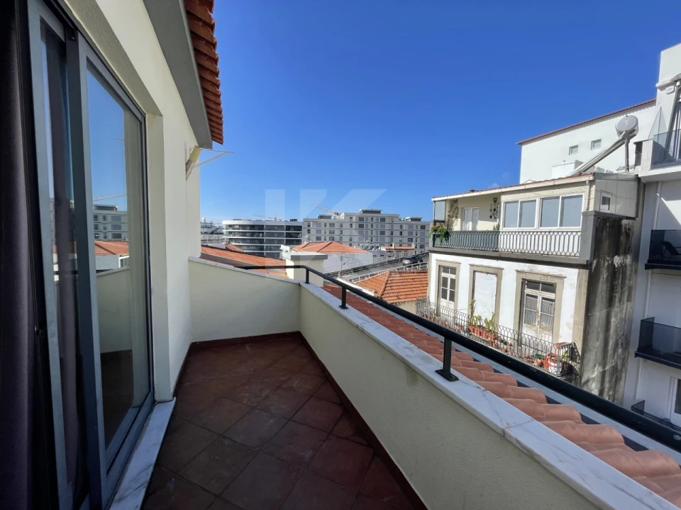 Apartamento T1 para Arrendamento em Funchal (Santa Luzia) Foto 16