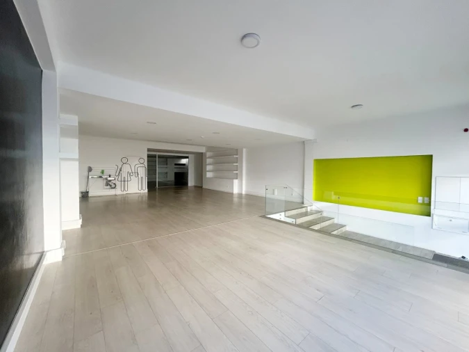 Loja para Arrendamento em Aradas Foto 1