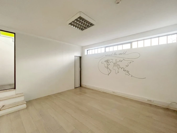 Loja para Arrendamento em Aradas Foto 16