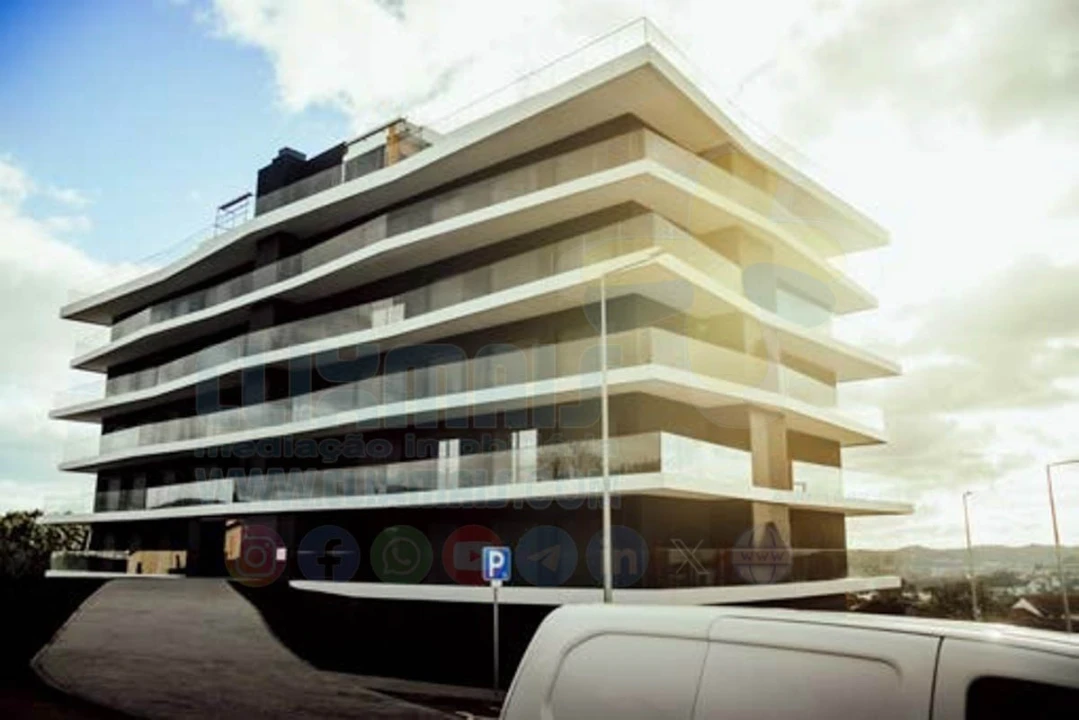 Apartamento T1 para Venda em Ferreiros e Gondizalves Foto 1