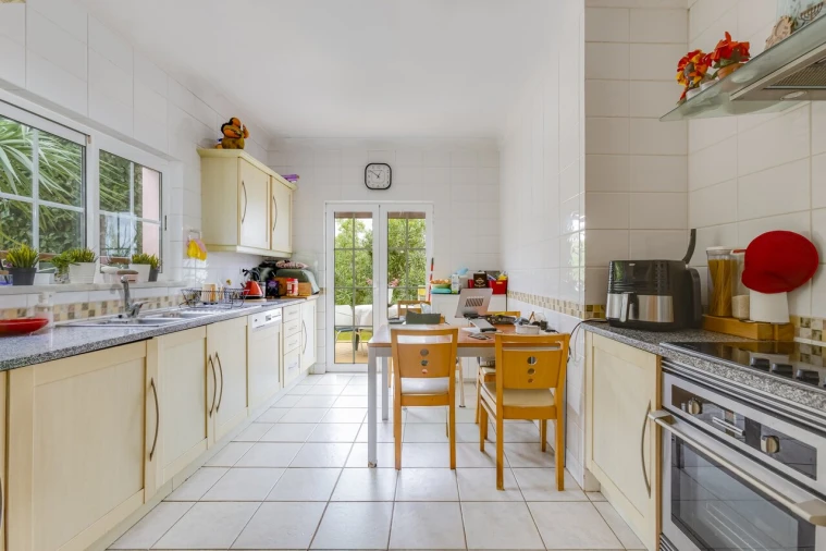 Moradia T2 para Venda em Luz Foto 4