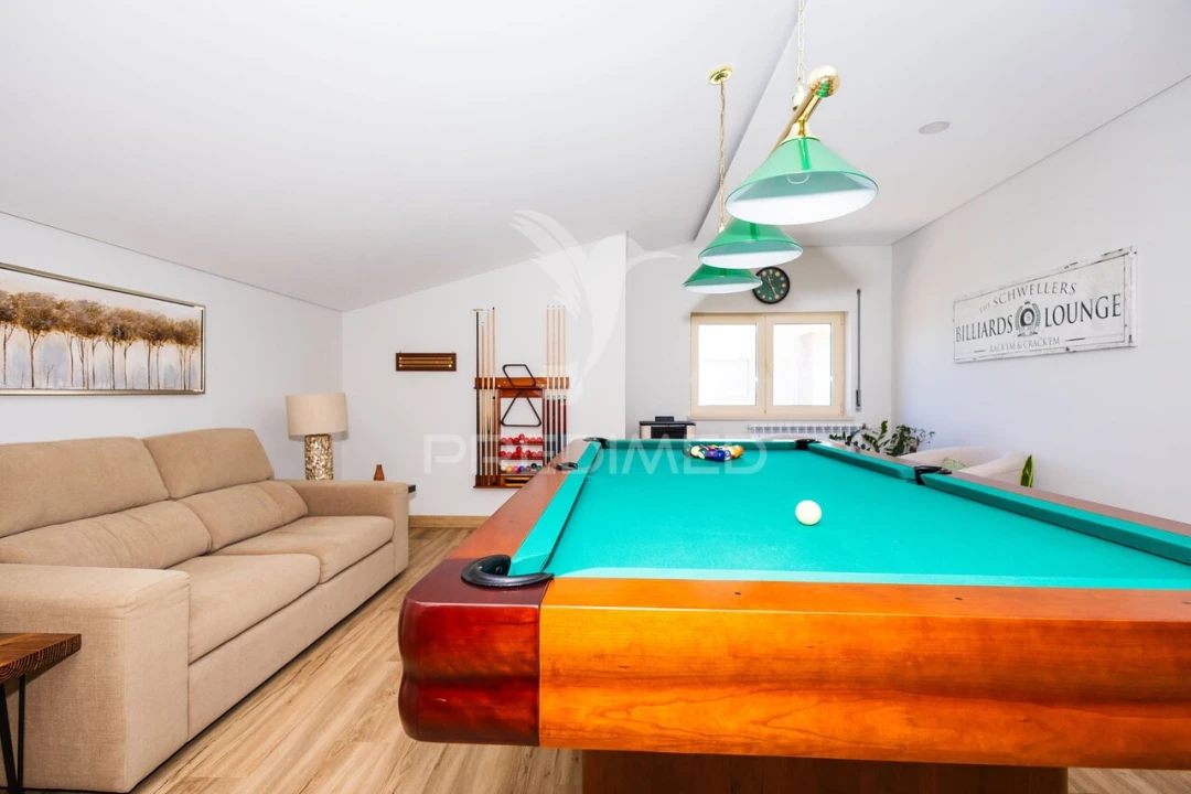 Moradia T5 para Venda em Salir de Matos Foto 24