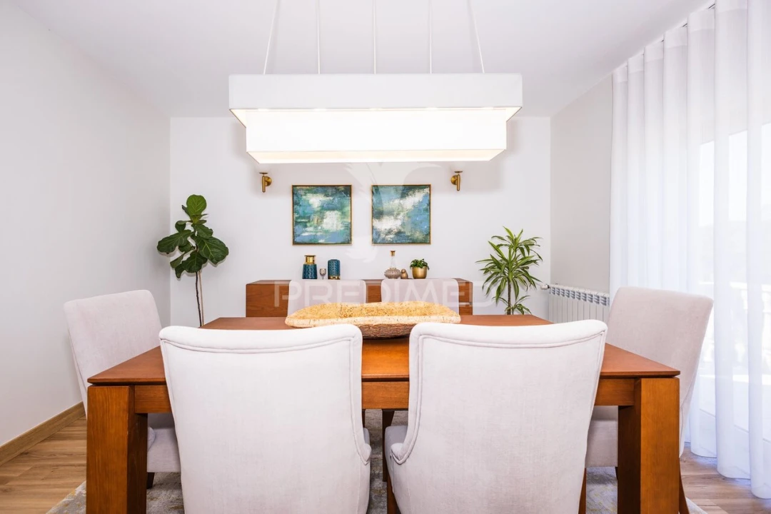 Moradia T5 para Venda em Salir de Matos Foto 20