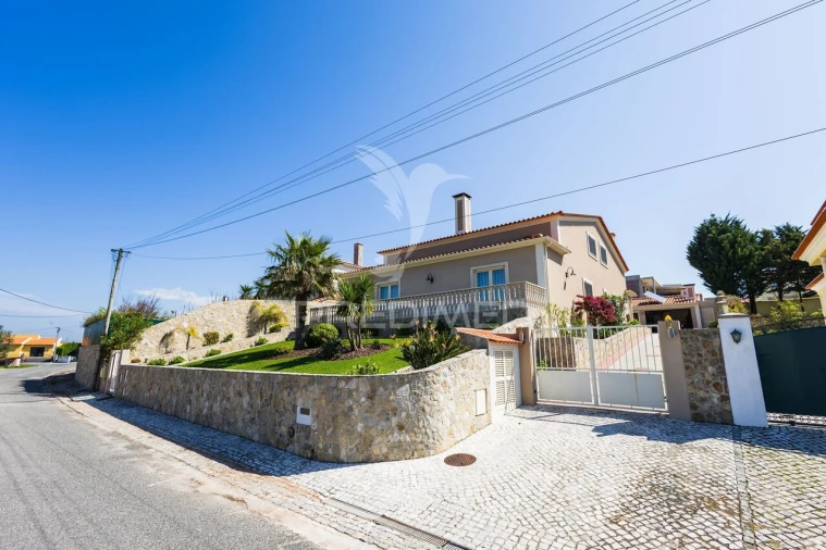 Moradia T5 para Venda em Salir de Matos Foto 40