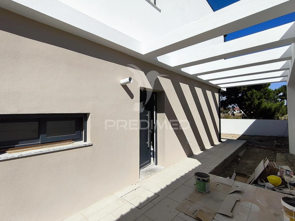 Moradia T3 para Venda em Fernao Ferro Foto 3