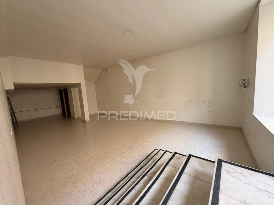 Loja para Arrendamento em Palmela Foto 8