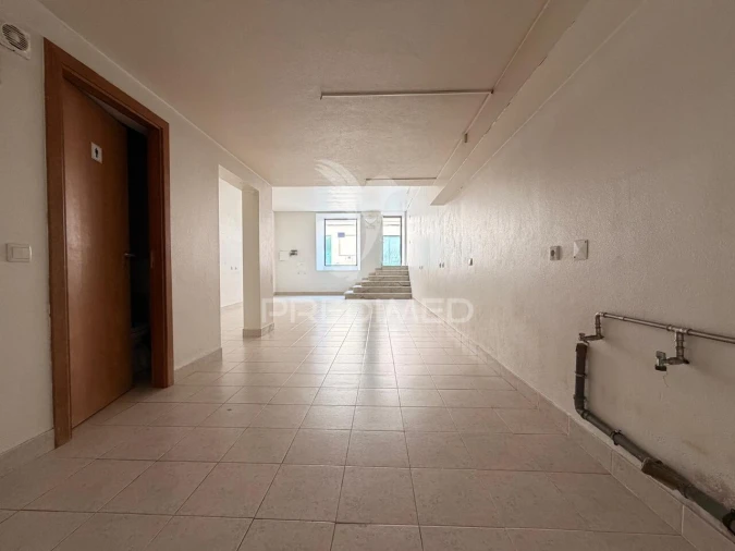 Loja para Arrendamento em Palmela Foto 6