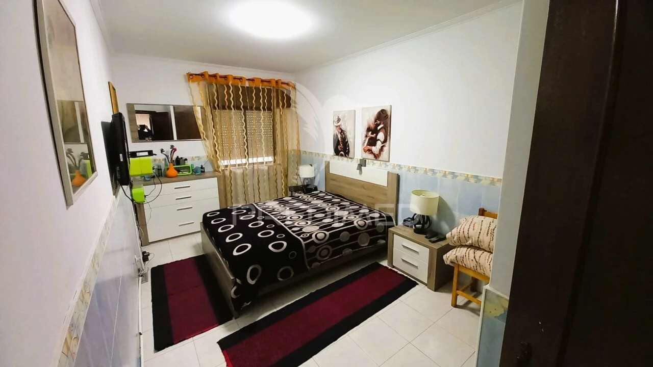 Apartamento T3 para Venda em Olhão Foto 9
