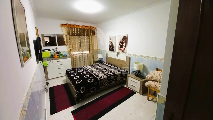 Apartamento T3 para Venda em Olhão Foto 9