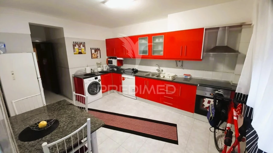 Apartamento T3 para Venda em Olhão Foto 6