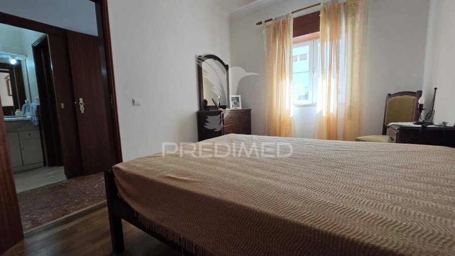 Moradia T4 para Venda em Sines Foto 4