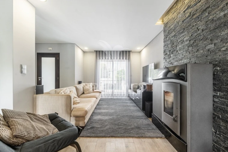 Moradia T3 para Venda em Carrazedo Foto 19