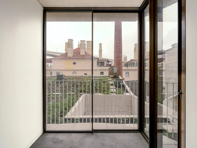 Apartamento T2 para Venda em Alcantara Foto 9