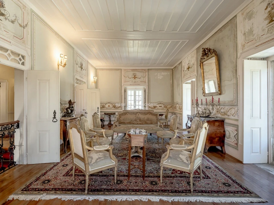 Moradia T7 para Venda em Carnide Foto 4