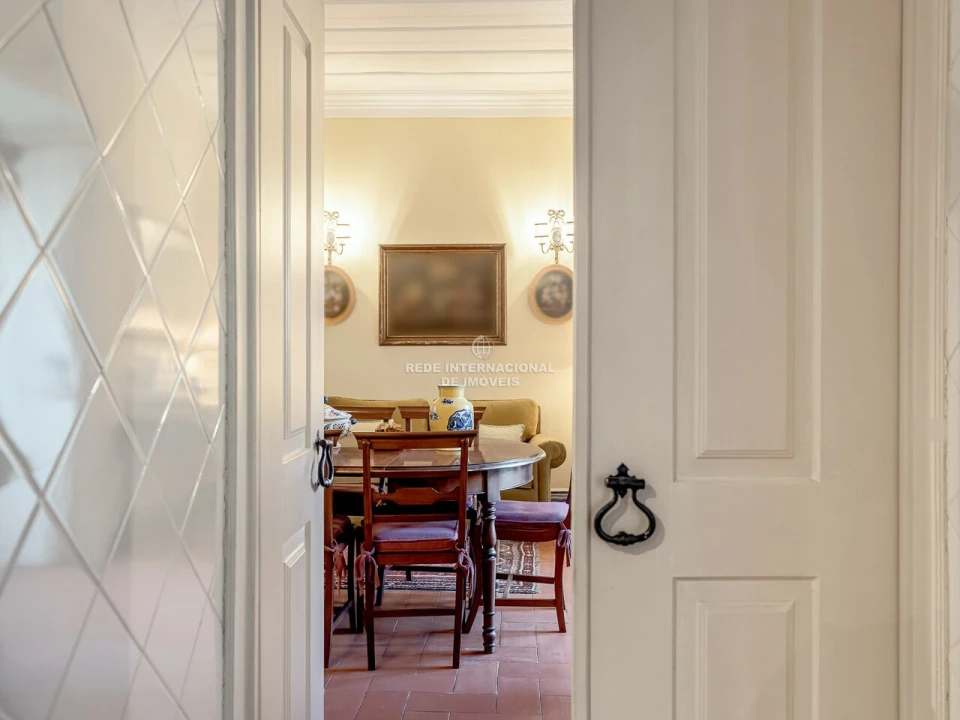 Moradia T7 para Venda em Carnide Foto 22