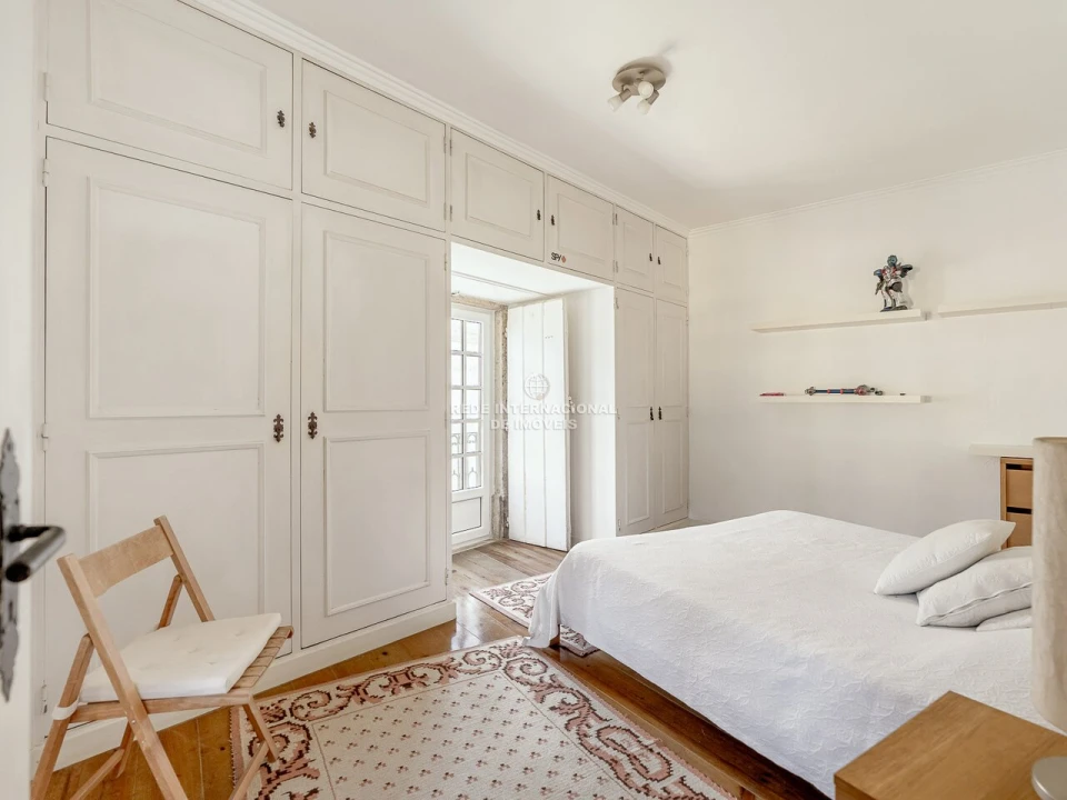 Moradia T7 para Venda em Carnide Foto 5