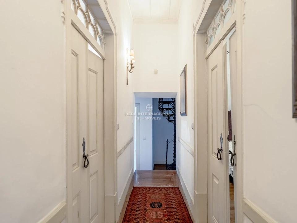 Moradia T7 para Venda em Carnide Foto 24