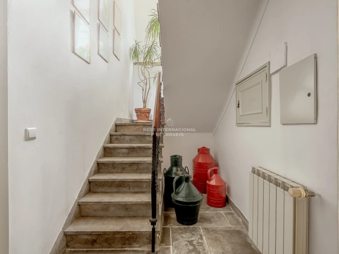 Moradia T7 para Venda em Carnide Foto 15