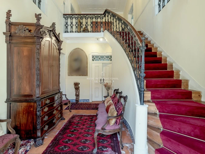 Moradia T7 para Venda em Carnide Foto 10