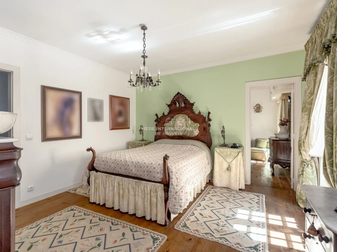 Moradia T7 para Venda em Carnide Foto 36