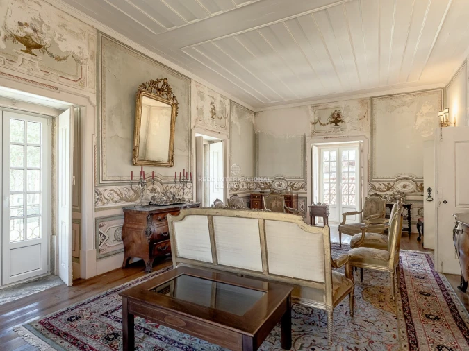 Moradia T7 para Venda em Carnide Foto 16