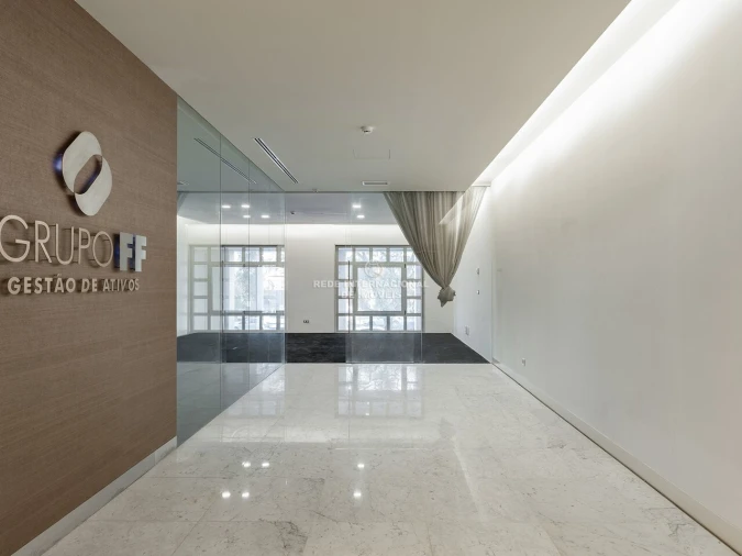 Escritório para Venda em Parque das Nações Foto 1