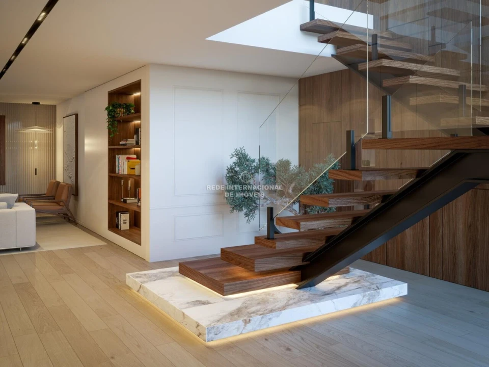 Moradia T4 para Venda em Arcozelo Foto 23