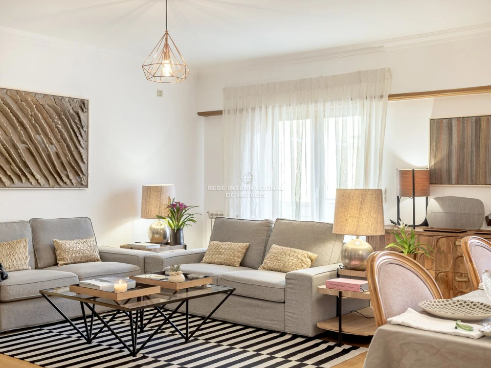 Moradia T4 para Venda em Alcabideche Foto 30