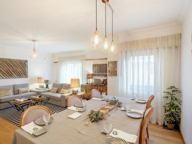 Moradia T4 para Venda em Alcabideche Foto 41