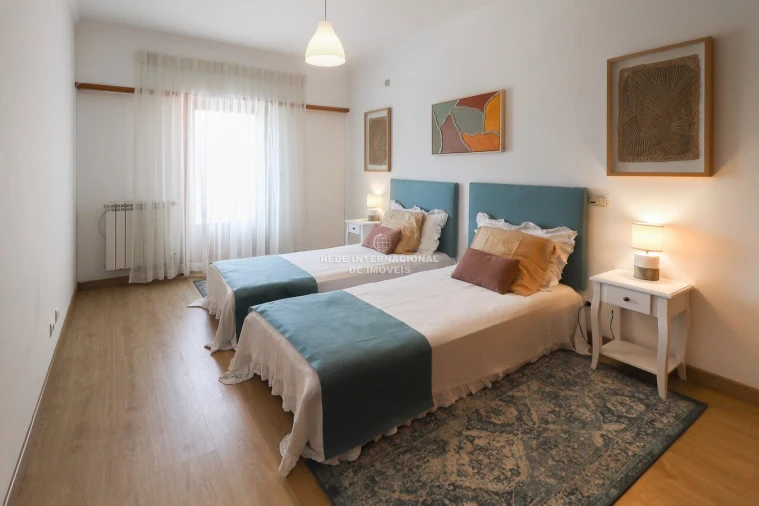 Moradia T4 para Venda em Alcabideche Foto 16