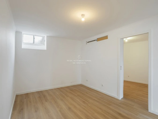 Prédio para Venda em Alcabideche Foto 16