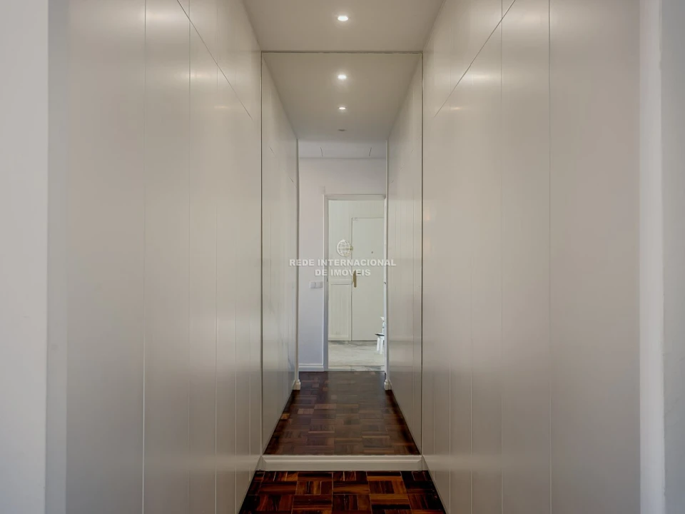 Apartamento T7 para Venda em Avenidas Novas Foto 21