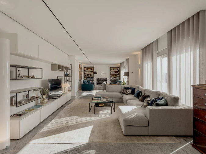 Apartamento T7 para Venda em Avenidas Novas Foto 5