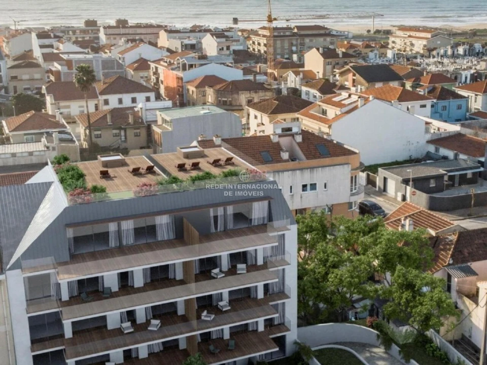 Apartamento T2 para Venda em Espinho Foto 16