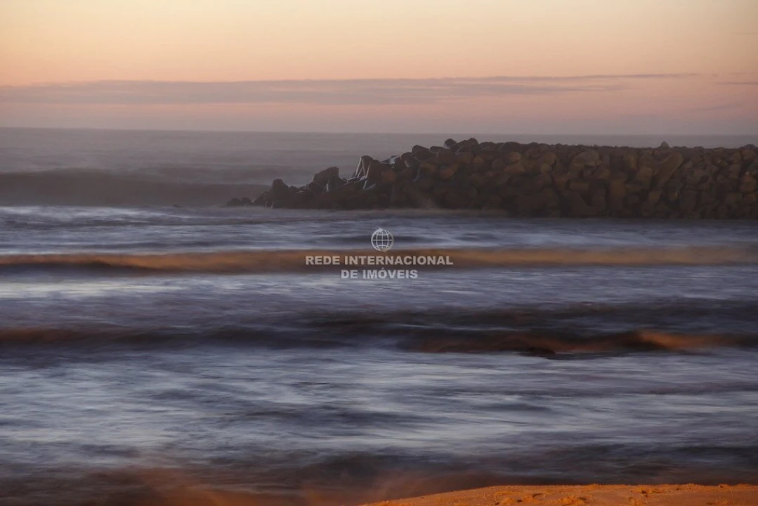 Apartamento T2 para Venda em Espinho Foto 40