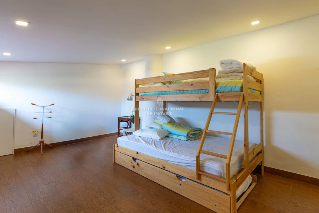 Moradia T4 para Venda em Albufeira e Olhos de Água Foto 5