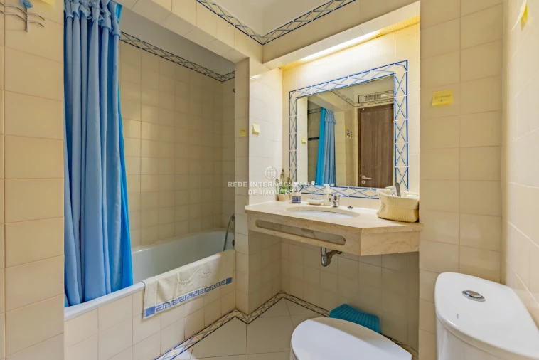 Moradia T4 para Venda em Albufeira e Olhos de Água Foto 18