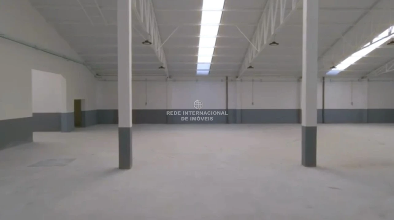 Armazém para Venda em Rebordosa Foto 19