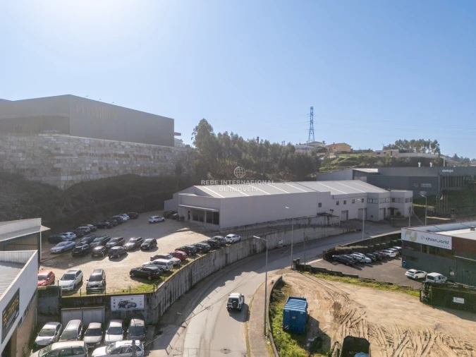 Armazém para Venda em Rebordosa Foto 10