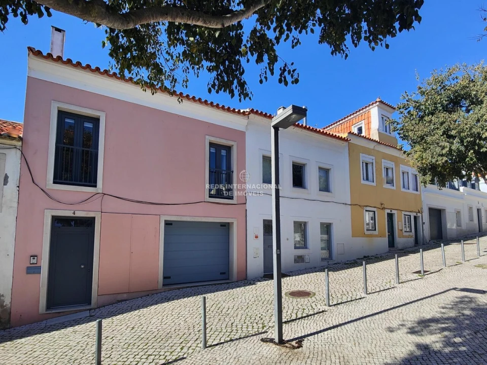 Moradia T5 para Venda em Ajuda Foto 15