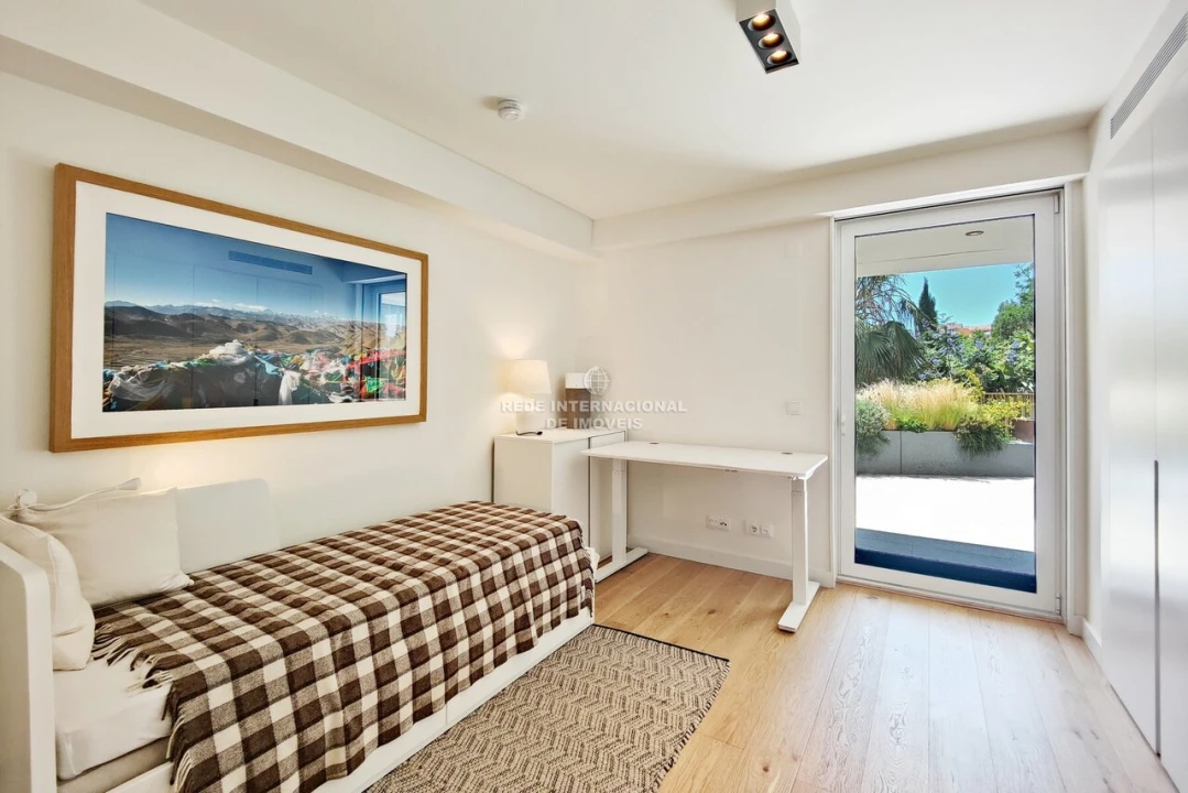 Apartamento T3 para Venda em Santo António Foto 15