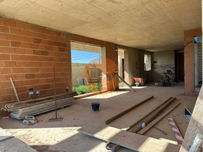 Moradia T3 para Venda em Altura Foto 3