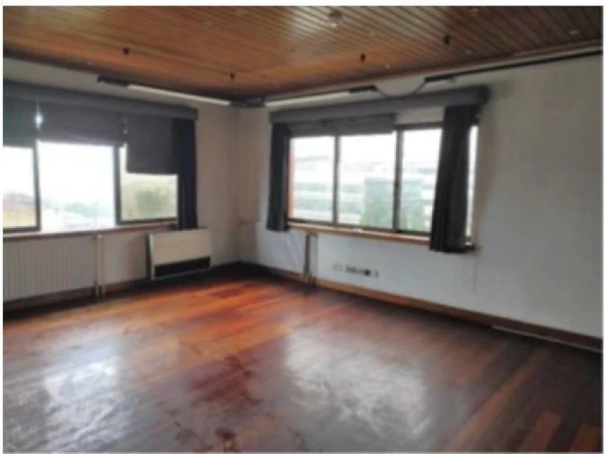 Armazém para Venda em Alfragide Foto 2