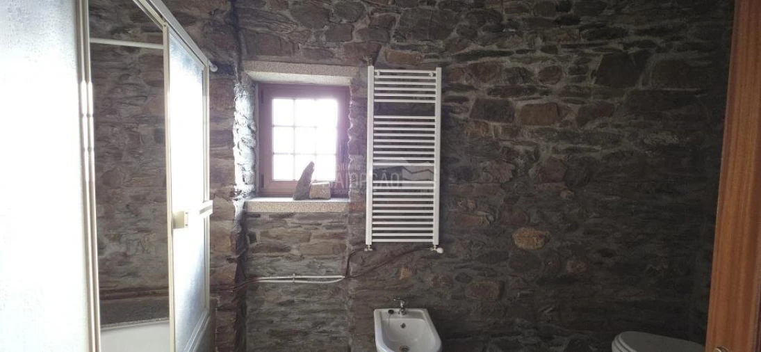 Moradia T3 para Venda em Baçal Foto 7