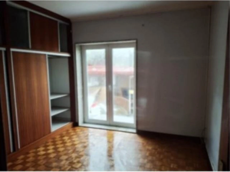 Moradia T4 para Venda em Pombeiro de Ribavizela Foto 3