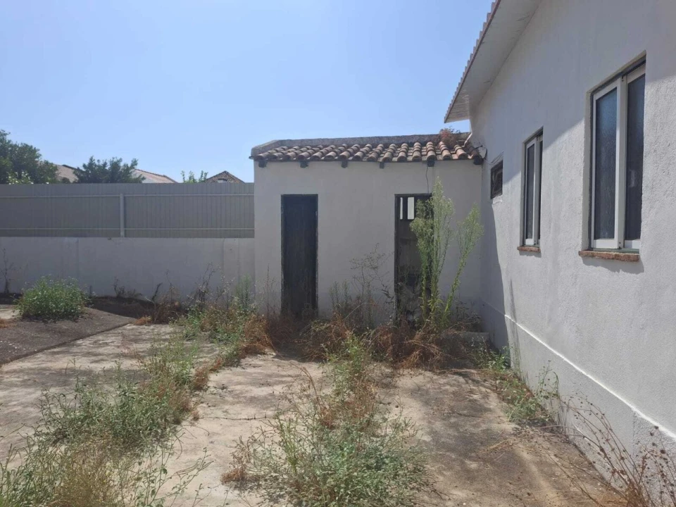 Moradia T1 para Venda em São João Baptista Foto 3