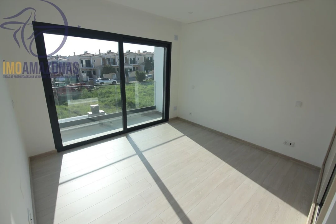 Moradia T3 para Venda em Silves Foto 35