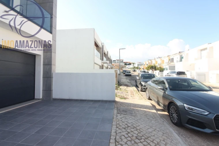 Moradia T3 para Venda em Silves Foto 7